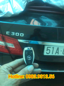 Chìa Khoá Xe Mercedes C300