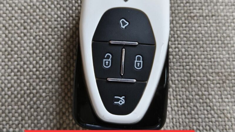 Làm Chìa Khoá Điện Xe VinFast VF3 5 6 7 8 9 Giá Rẻ Tốt Nhất Hà Nội